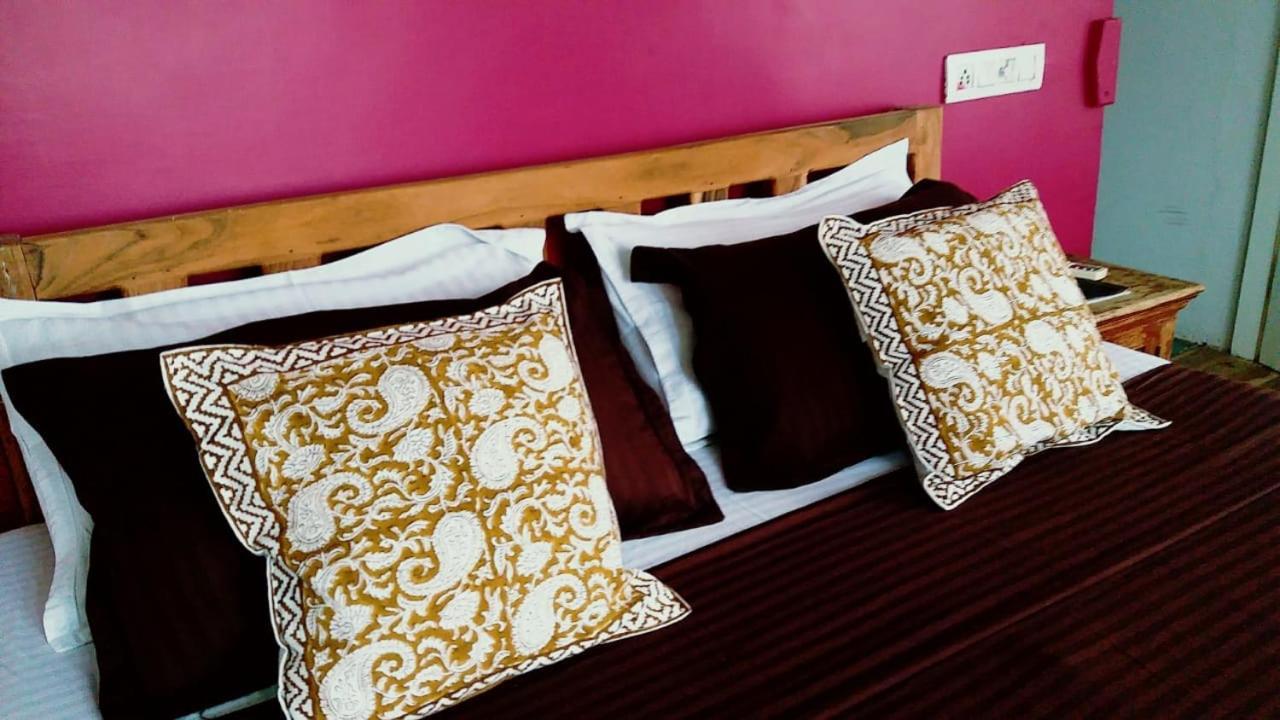 Hotel U-Turn Pushkar Eksteriør billede