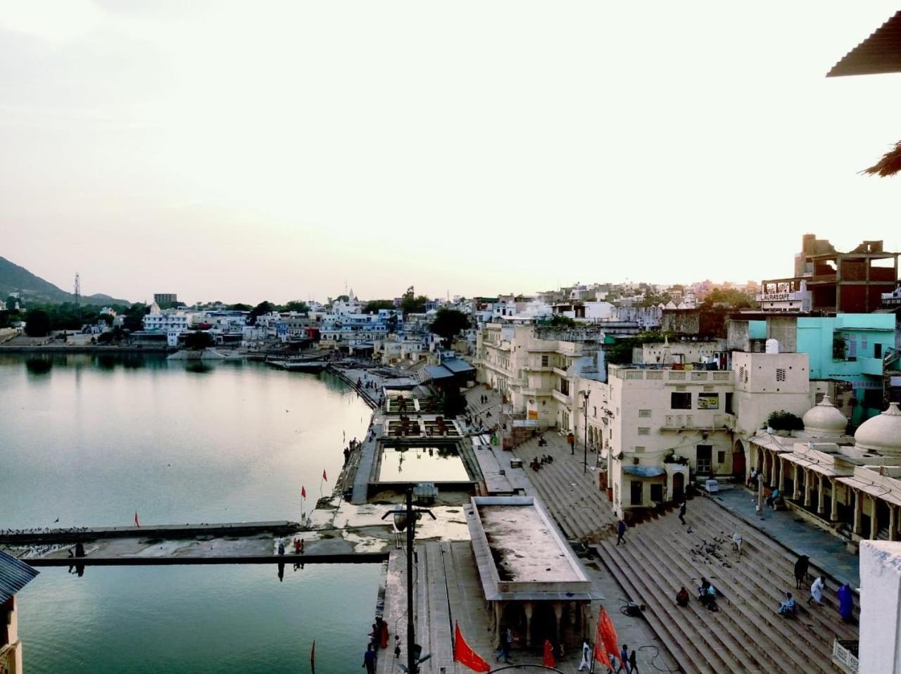 Hotel U-Turn Pushkar Eksteriør billede